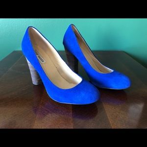 Steve Madden Electric Blue Suede Pumps 9.5